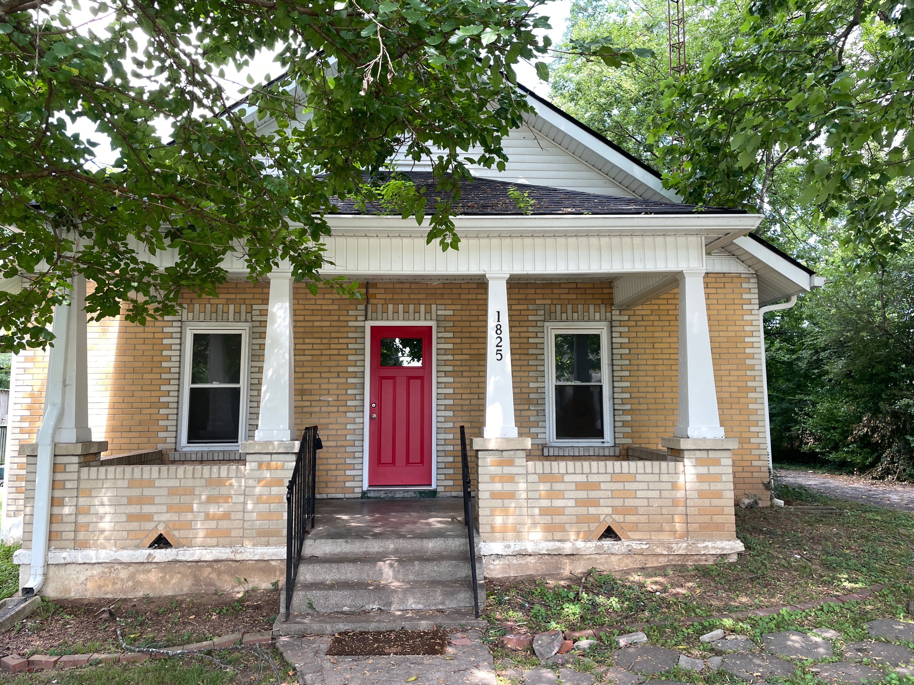Property main image